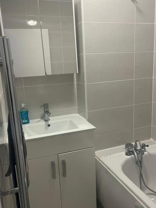 Flat, Apartment In Haggerston N1, Central Londen Buitenkant foto